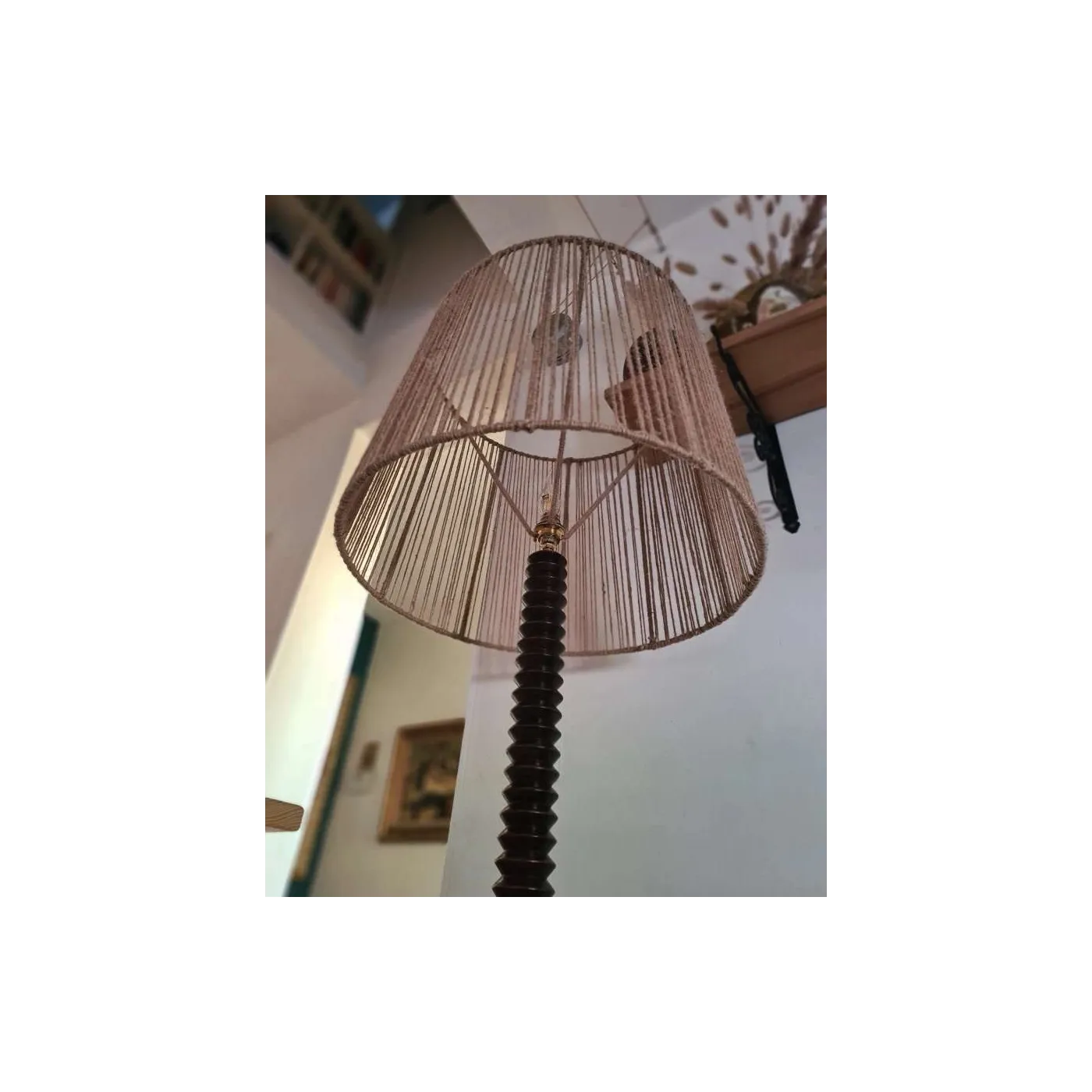 Lampadaire vis de pressoir et jute