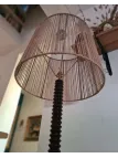 Lampadaire vis de pressoir et jute