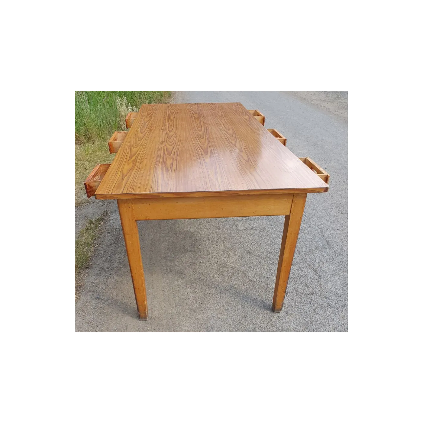 Table de Communauté a 6 tiroirs