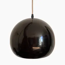 Suspension en métal noir