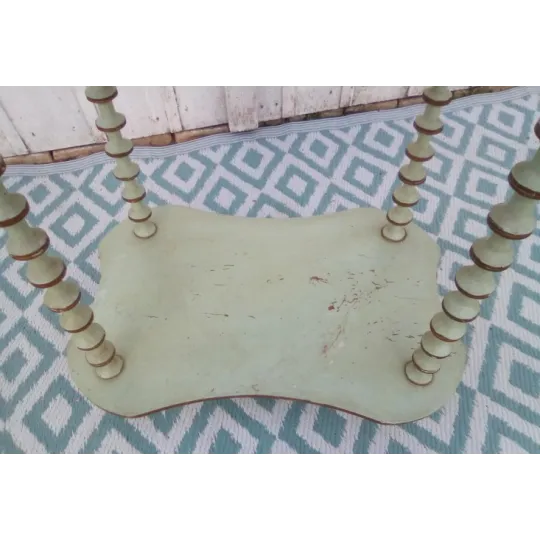 Etagère bobines patinée monogrammée