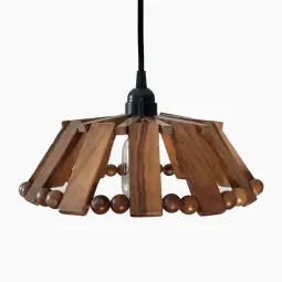 Suspension en bois et perle vintage