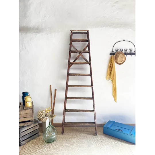 Ancien escabeau de peintre en bois