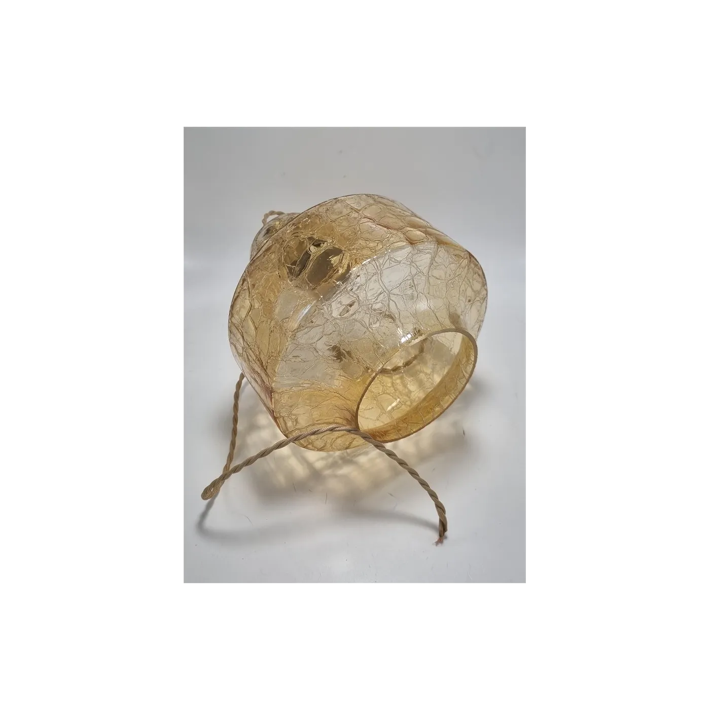 Suspension en verre ambré