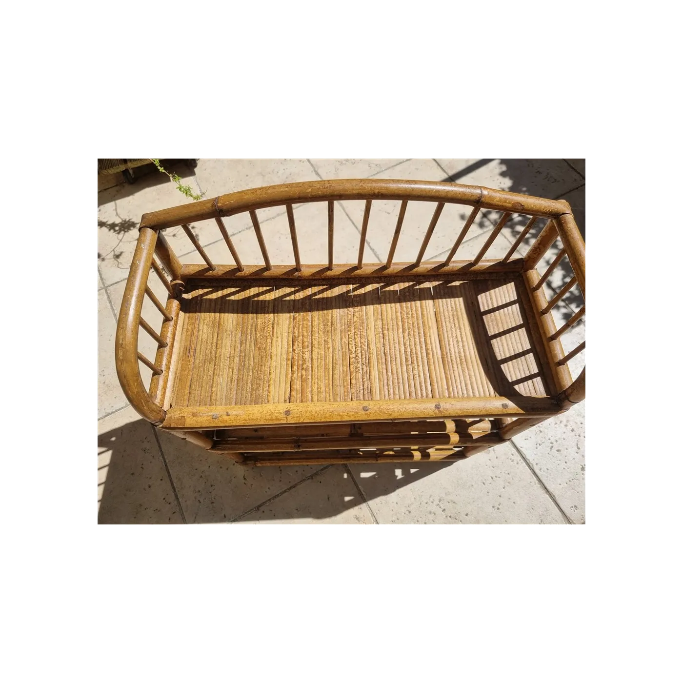 Étagère en bambou