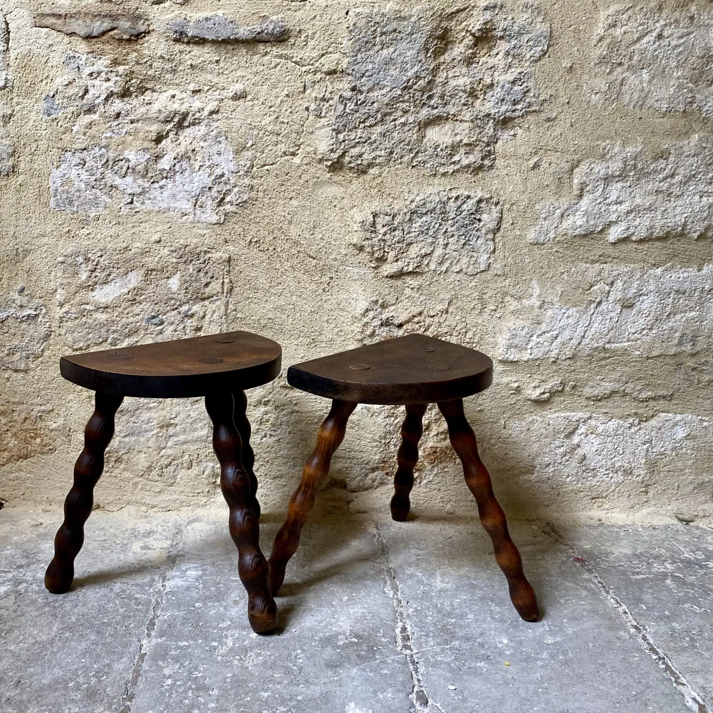 Tabouret tripode x2
