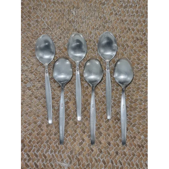 Petites cuillères en métal argenté