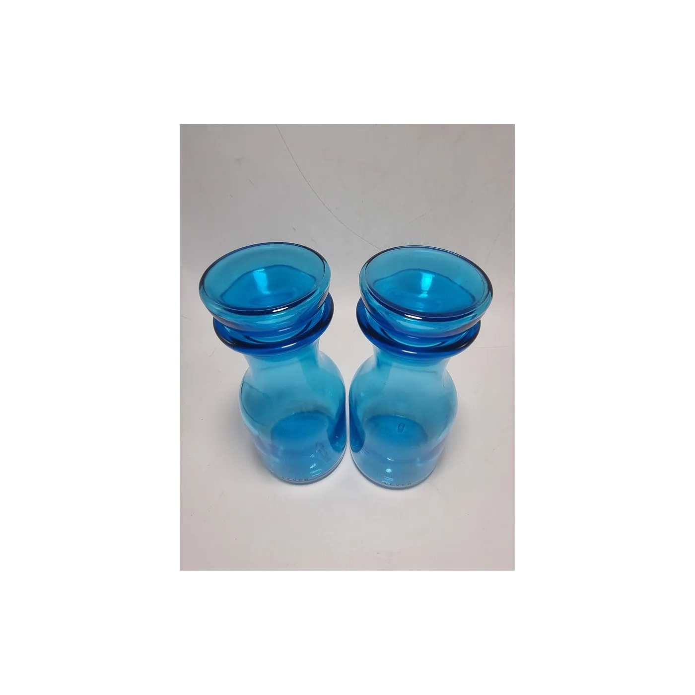 Paire de pots Lever bleus