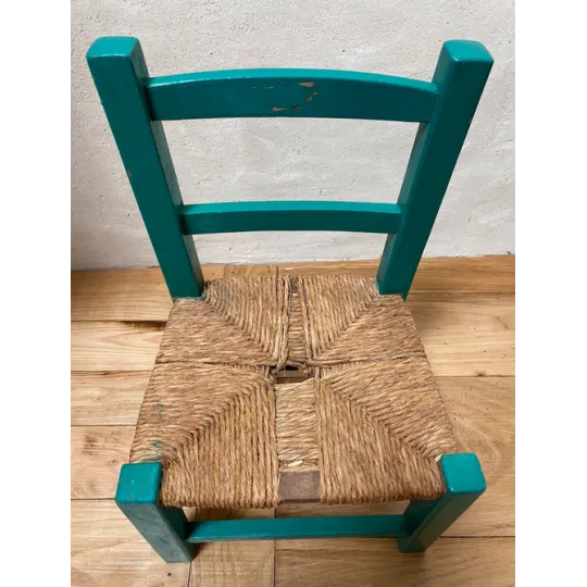 Chaise enfant vintage verte paille et bois