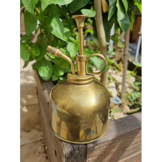 Vaporisateur en laiton
