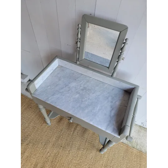 Coiffeuse ancienne en bois avec miroir et plateau en marbre