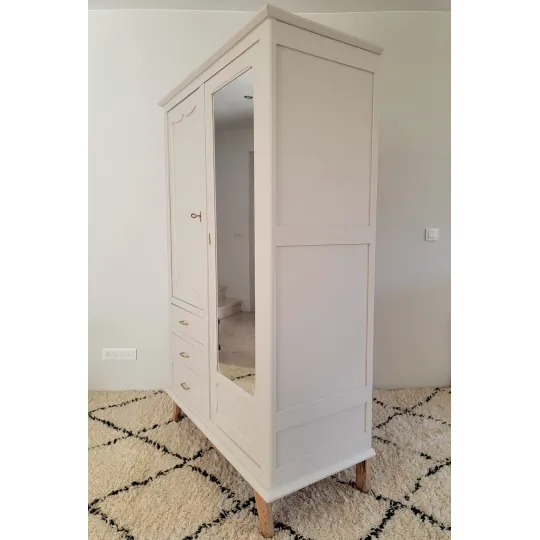 armoire vintage beige pieds compas miroir tiroir étagères penderie