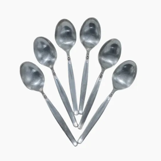 Petites cuillères en métal argenté