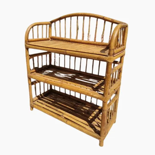 Étagère en bambou