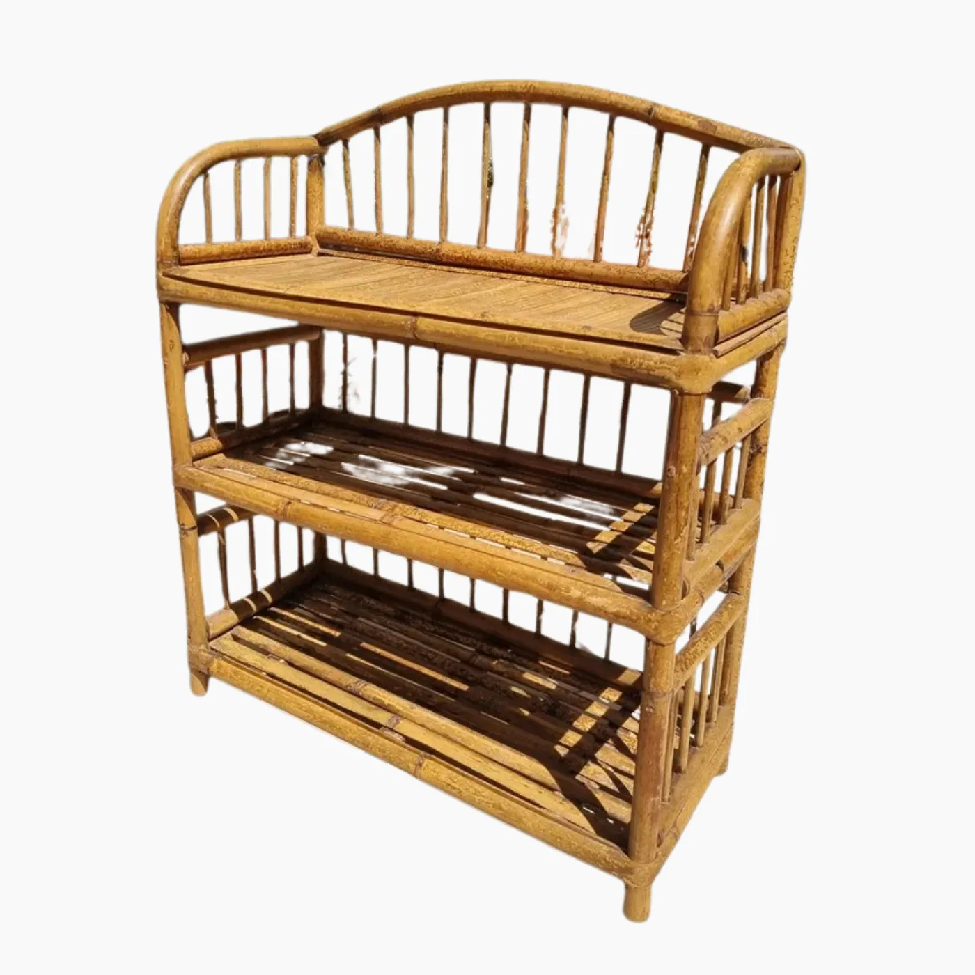 Étagère en bambou