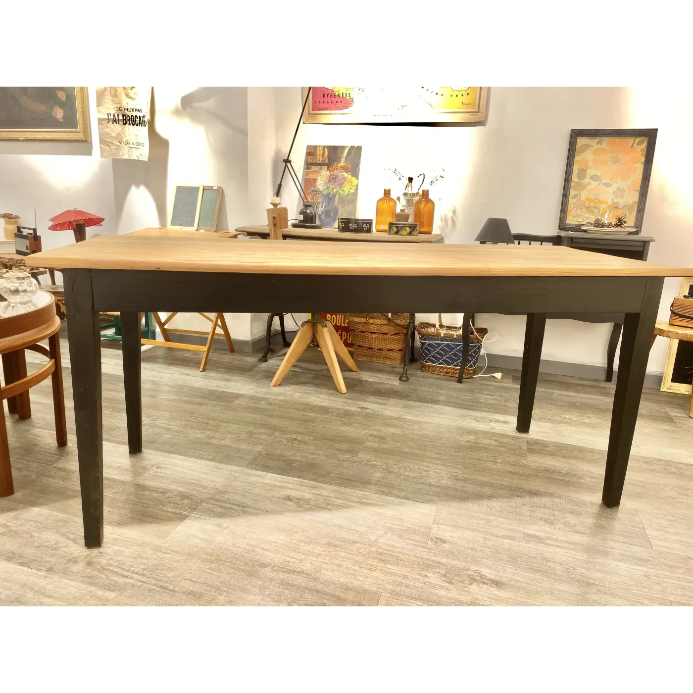 Table de ferme piètement noir